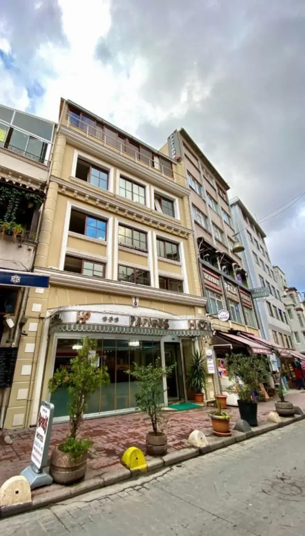 Grand Papirus Hotel 5